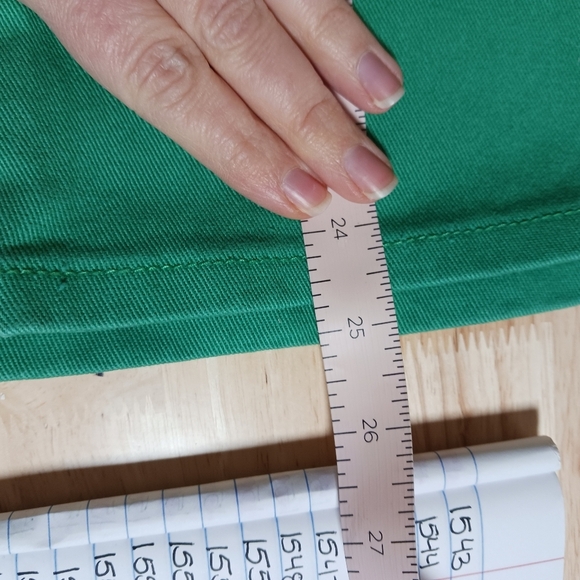 Fashion Nova Can We Kick It Cropped Flare Jeans in Kelly Green Size 7 - Picture 8 of 8